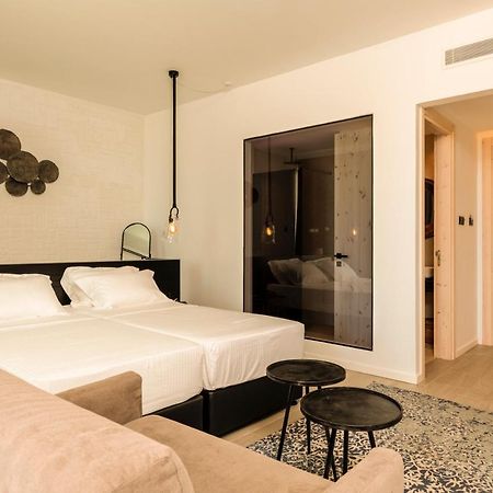 Abacus Suites Ayia Napa Bagian luar foto