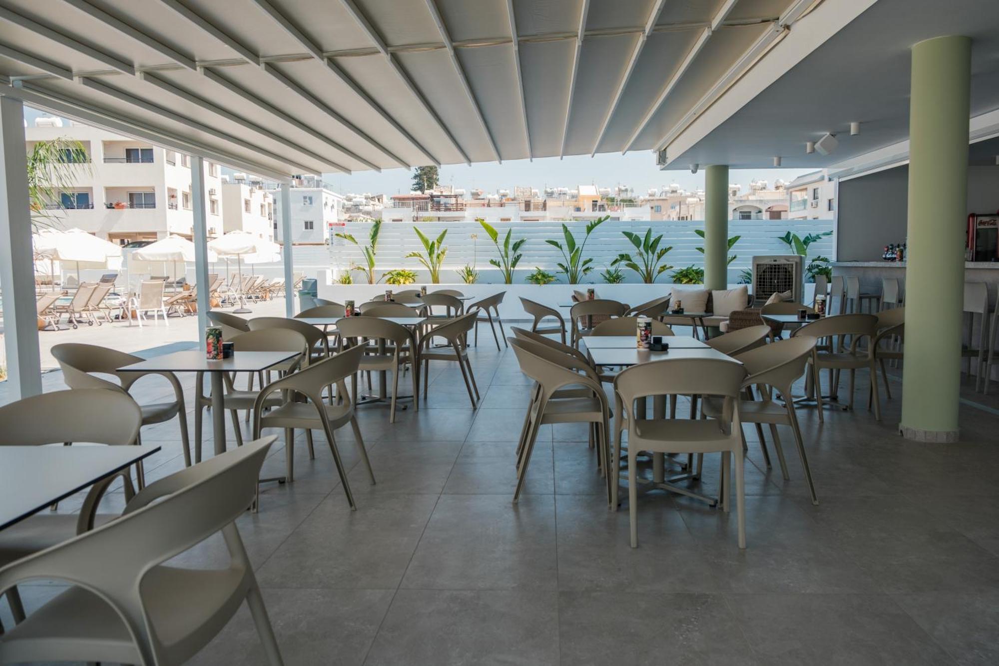 Abacus Suites Ayia Napa Bagian luar foto