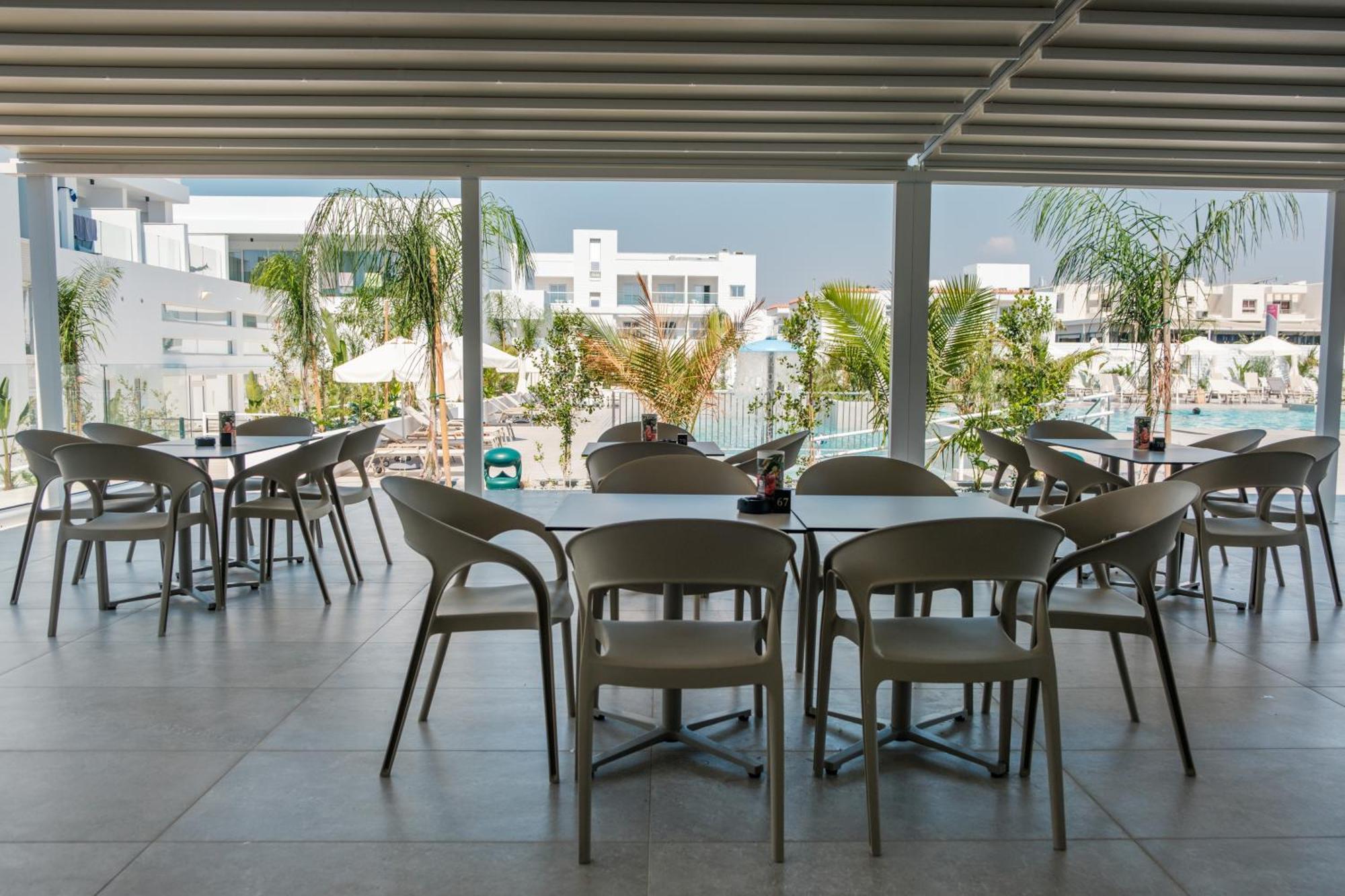 Abacus Suites Ayia Napa Bagian luar foto