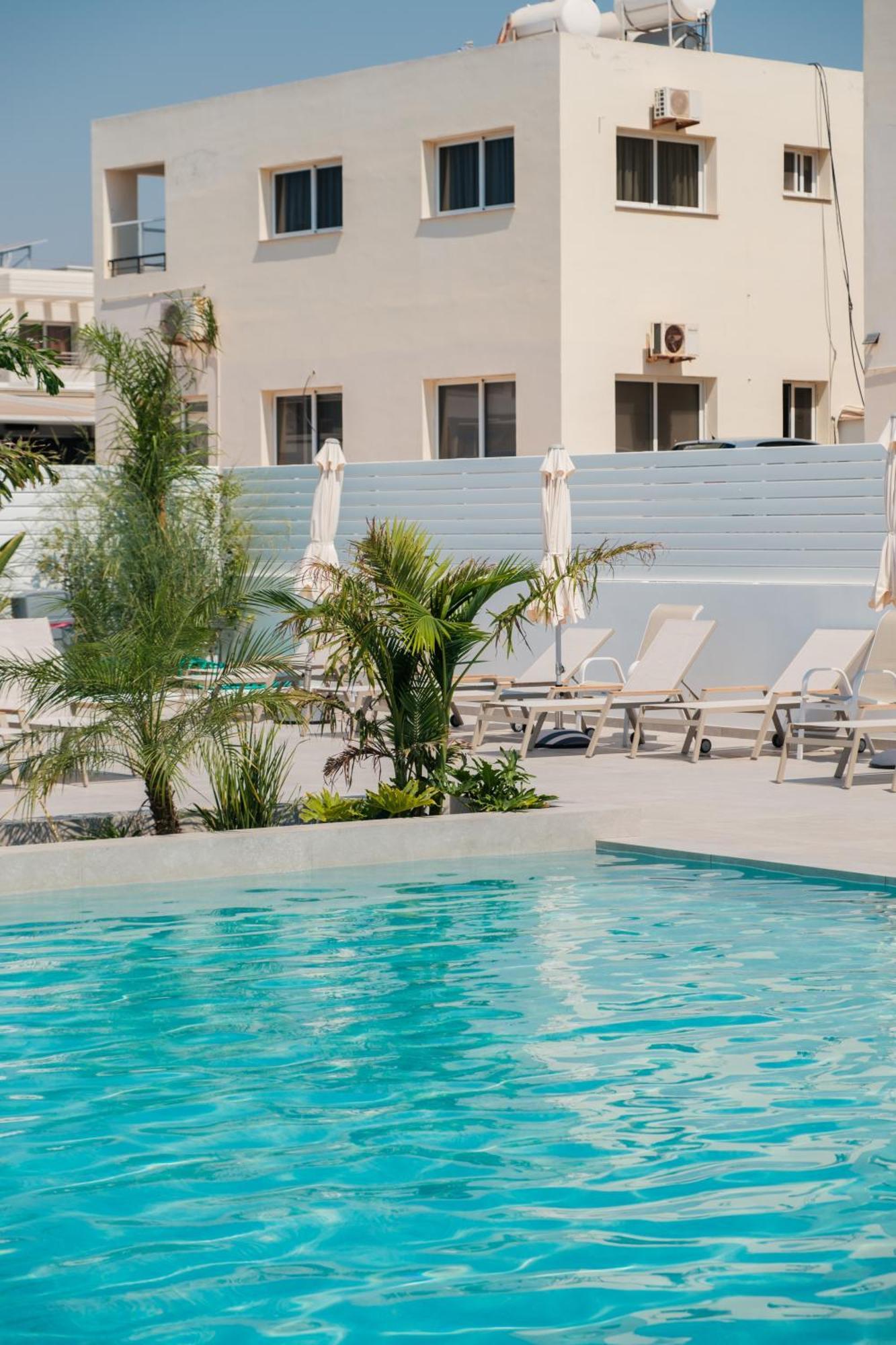 Abacus Suites Ayia Napa Bagian luar foto