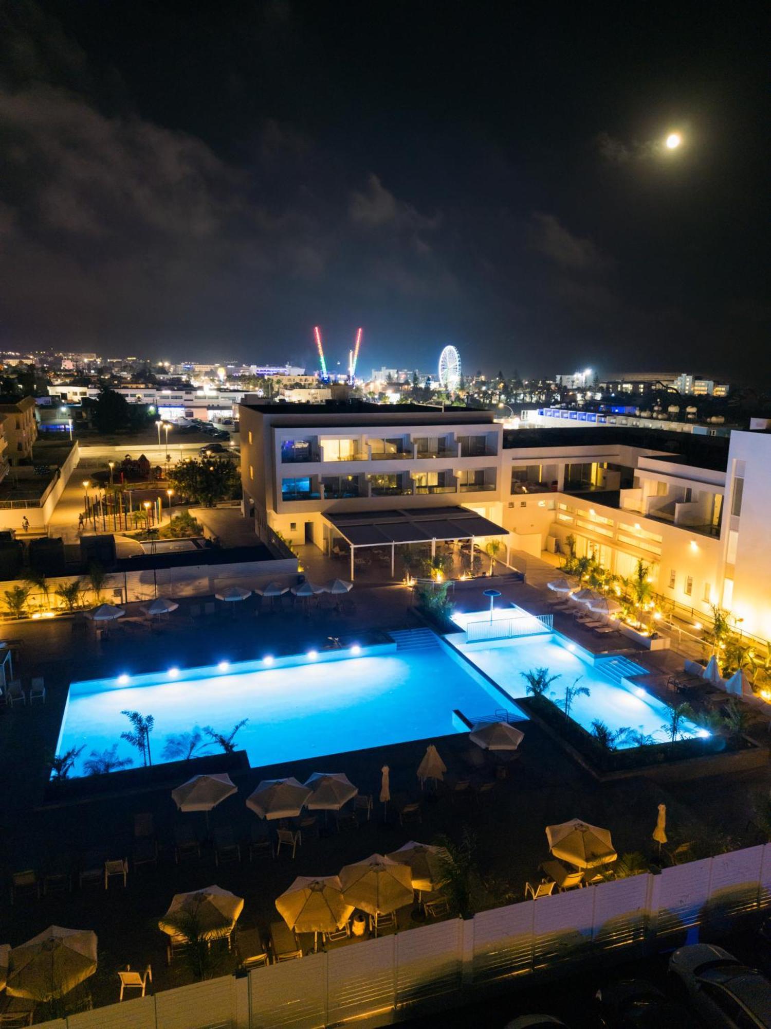 Abacus Suites Ayia Napa Bagian luar foto